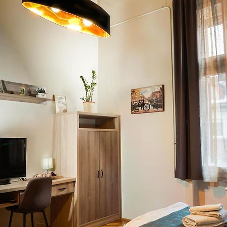 Pasti Central Apartment. Дебрецен Экстерьер фото