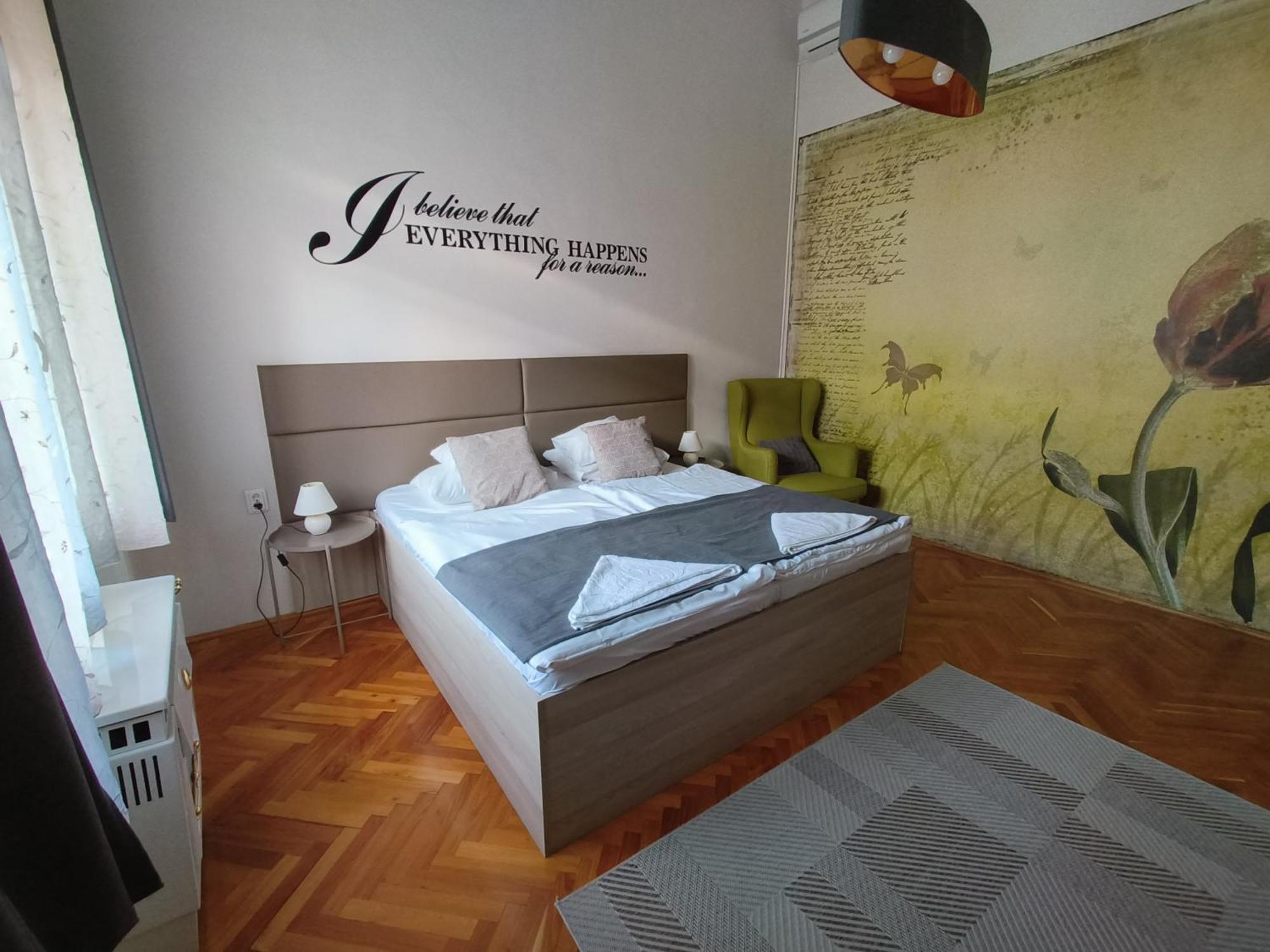 Pasti Central Apartment. Дебрецен Экстерьер фото