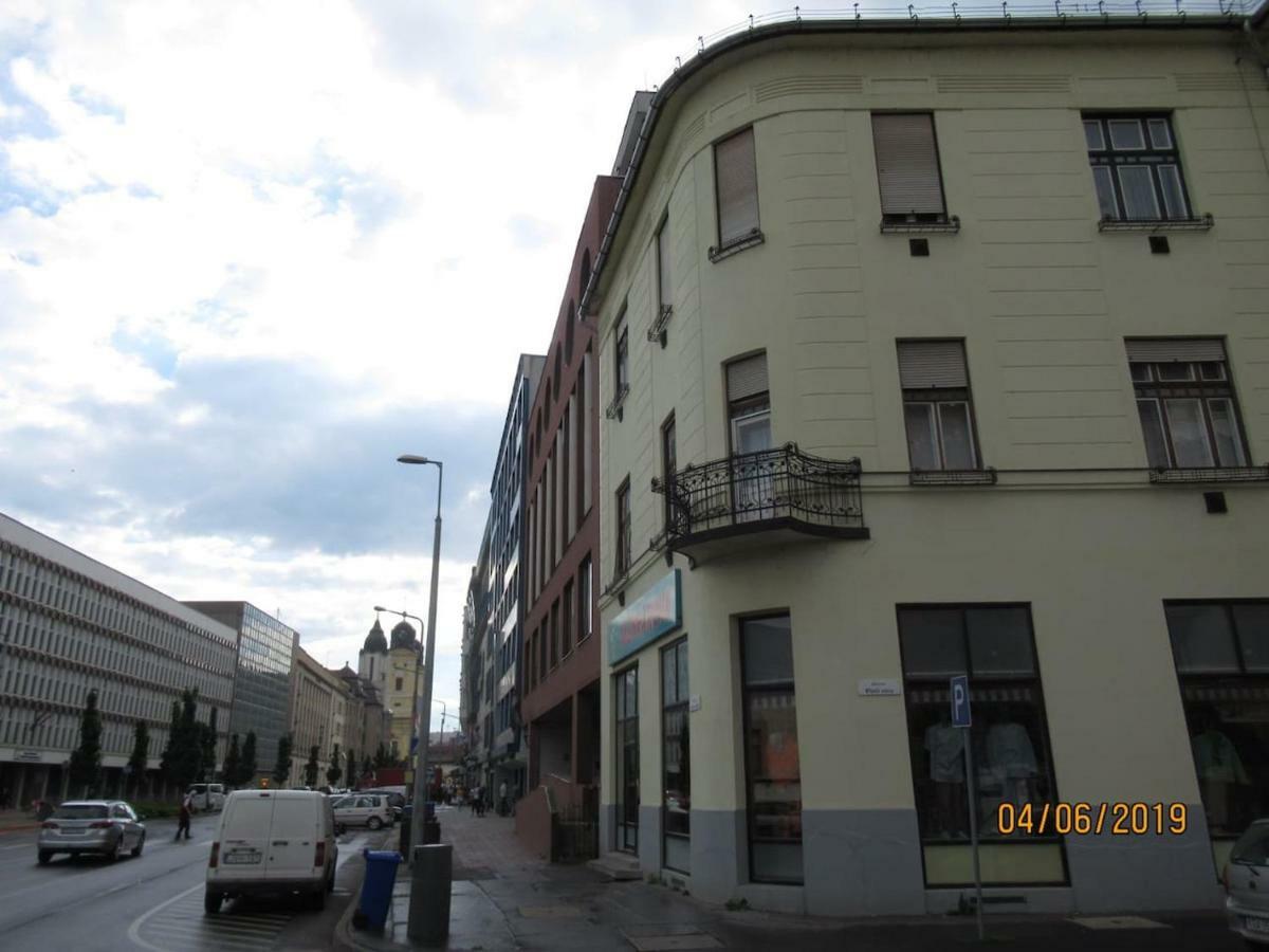 Pasti Central Apartment. Дебрецен Экстерьер фото